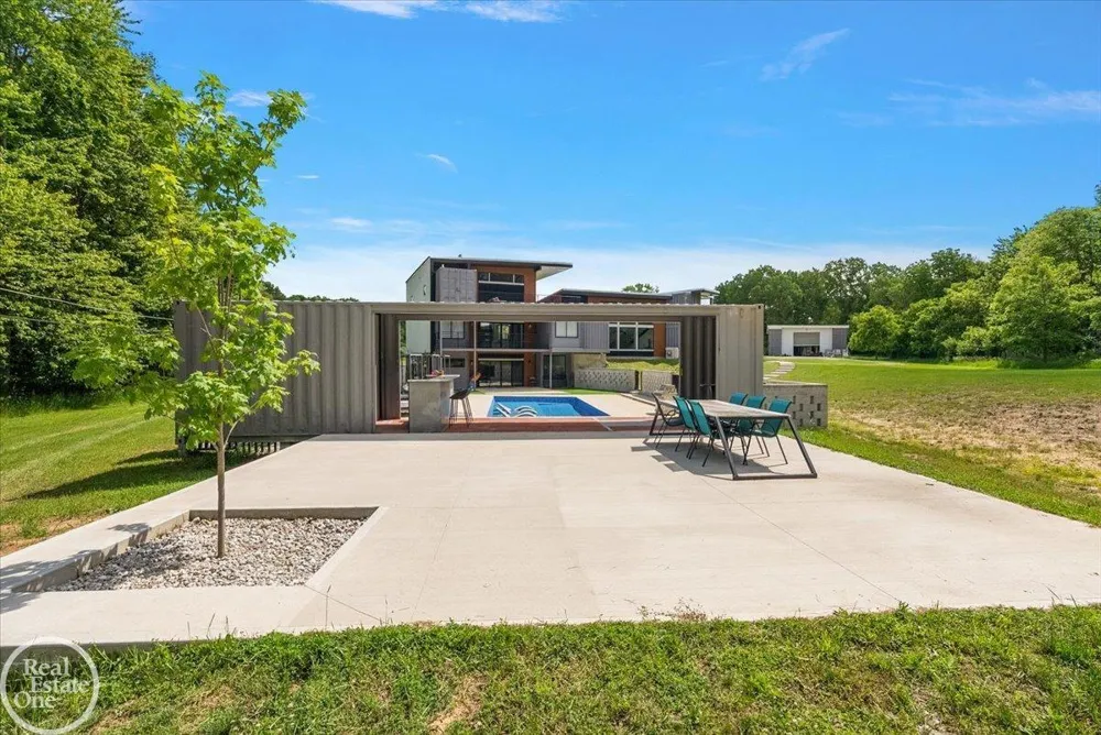 850 Frick Road Addison Township, MI 48367