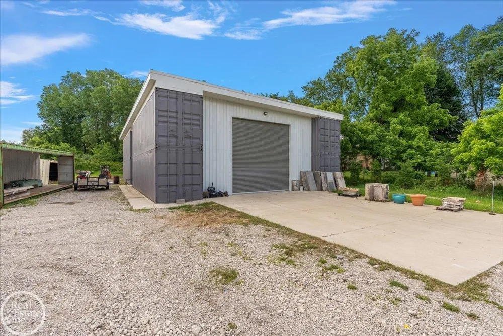 850 Frick Road Addison Township, MI 48367