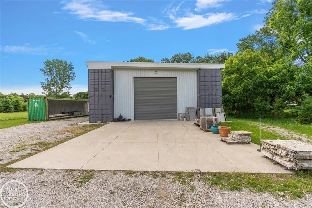 850 Frick Road Addison Township, MI 48367