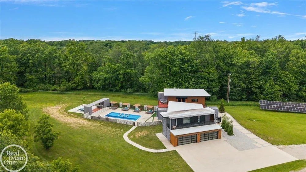 850 Frick Road Addison Township, MI 48367