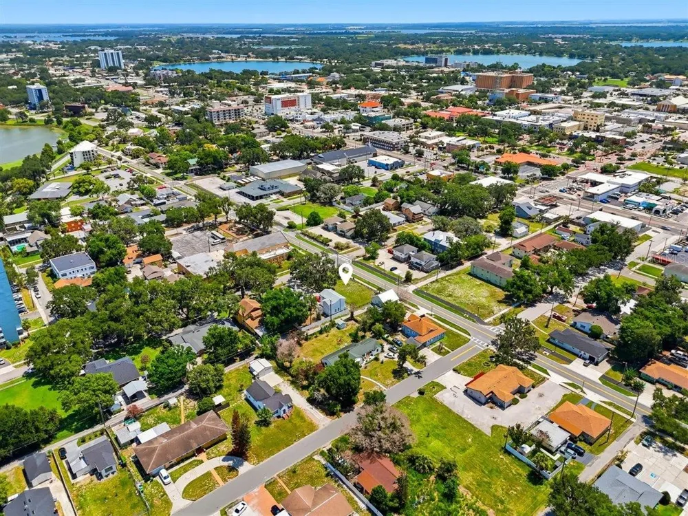 702 AVENUE A Winter Haven, FL 33880