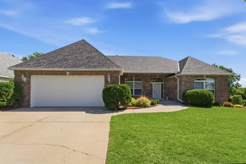 1609 Highland Trail