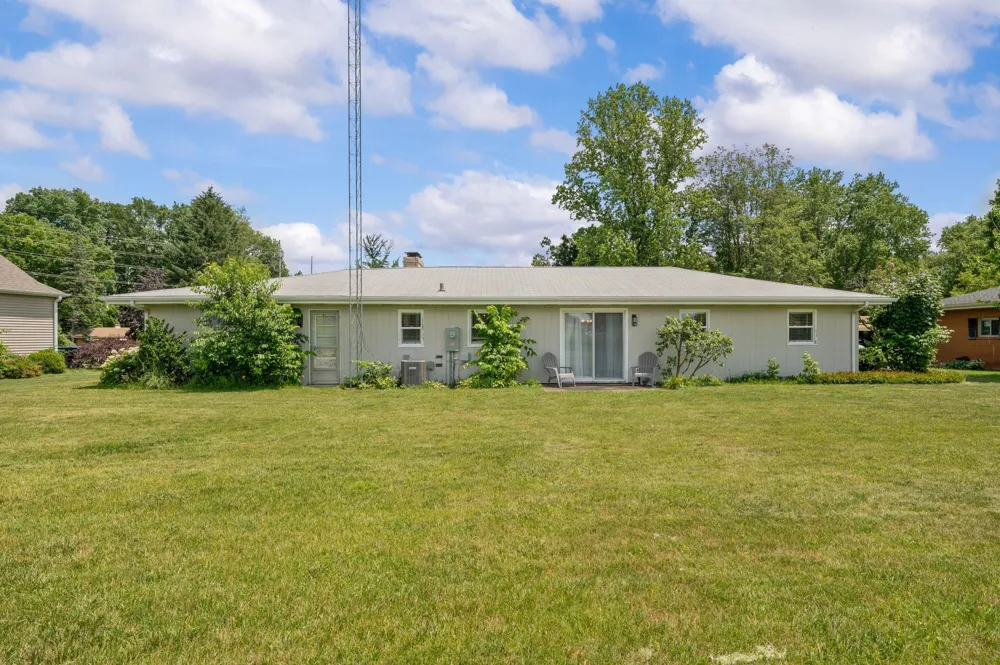 8956 Maplewood Drive Berrien Springs, MI 49103