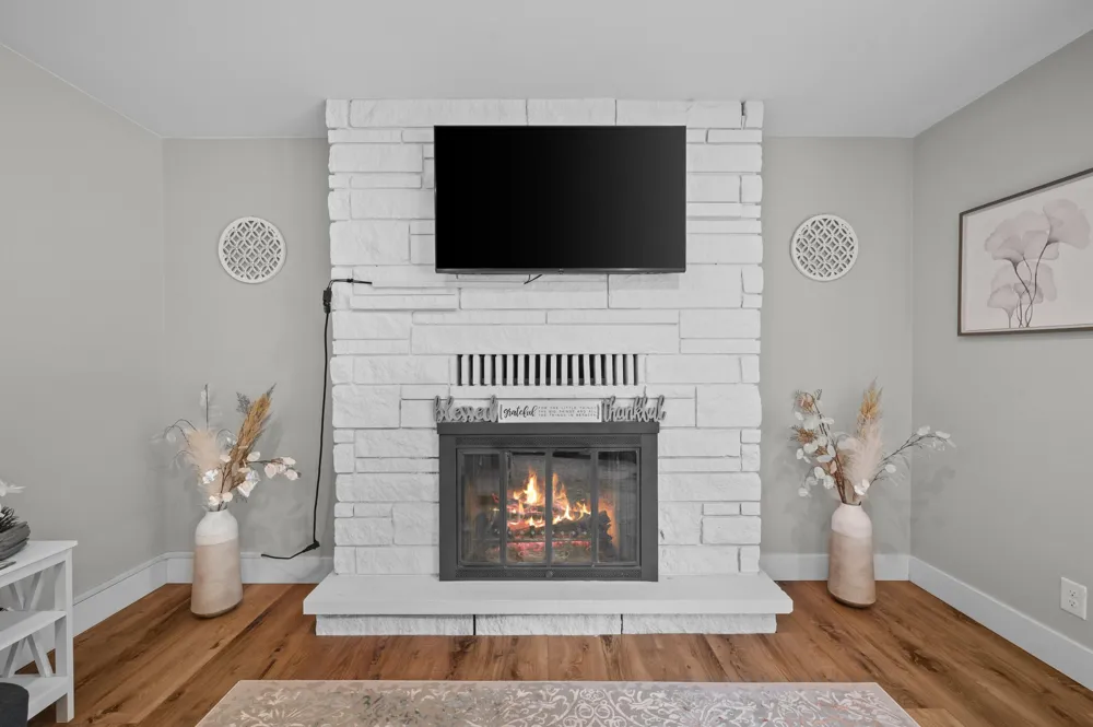 8956 Maplewood Drive Berrien Springs, MI 49103