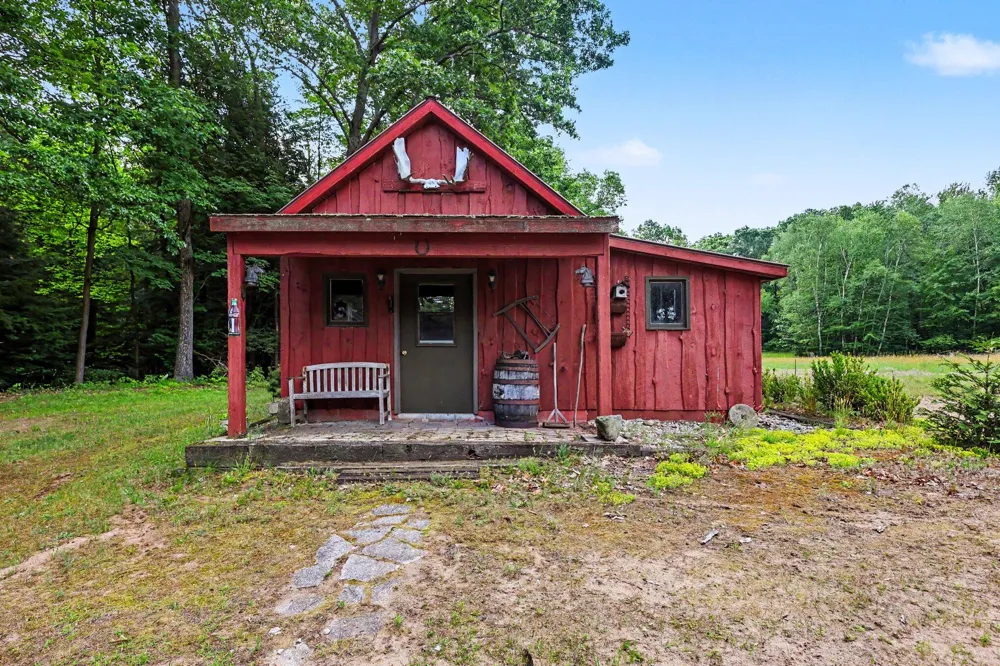 4191 E Fruitport Road Fruitport, MI 49415