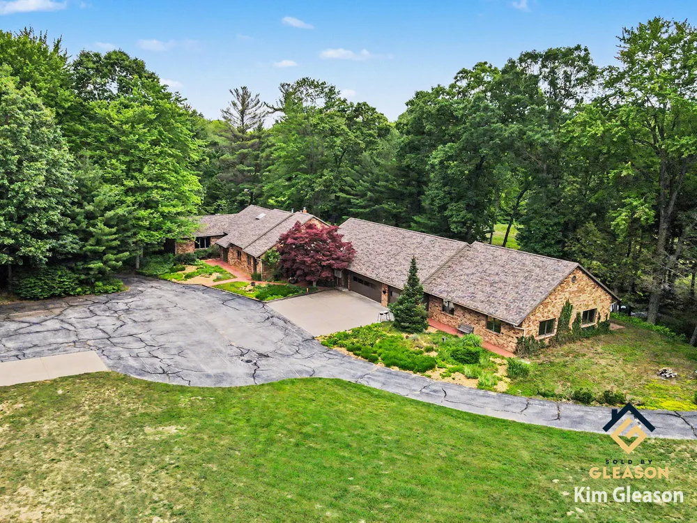 4191 E Fruitport Road Fruitport, MI 49415