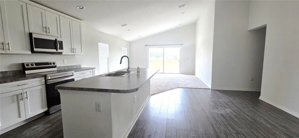 170 W 6TH STREET Frostproof, FL 33843