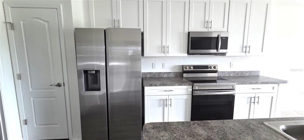 170 W 6TH STREET Frostproof, FL 33843