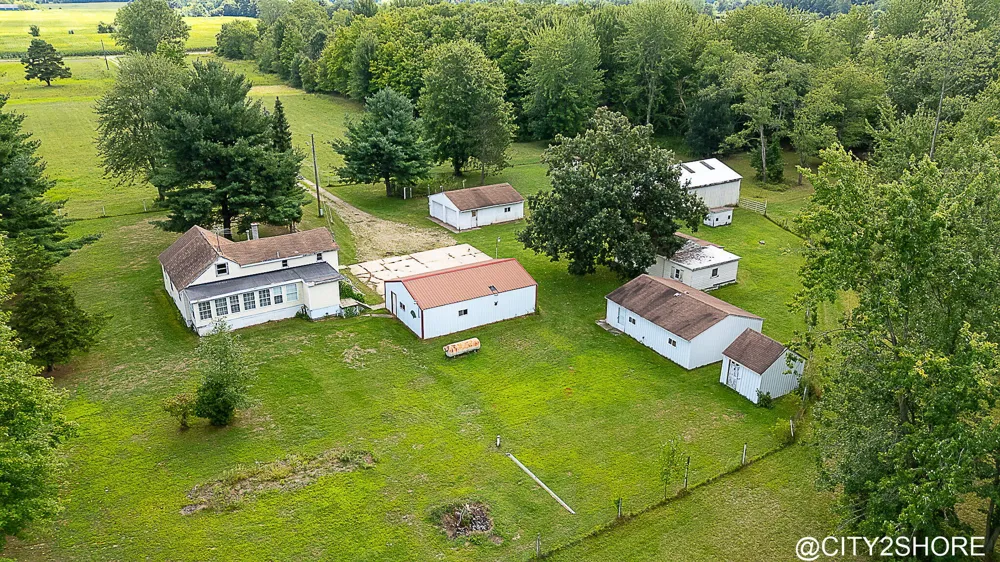9905 52nd Ave Allendale, MI 49401