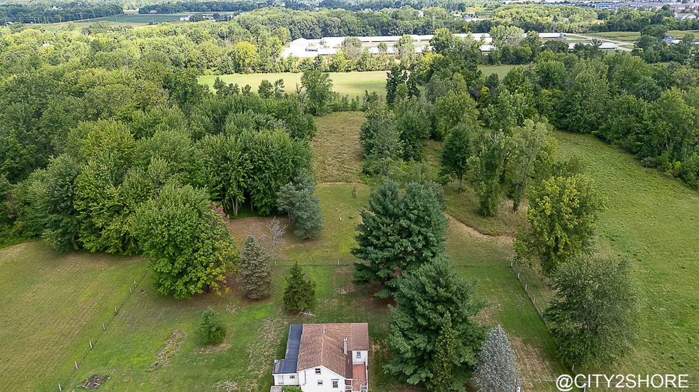 9905 52nd Ave Allendale, MI 49401