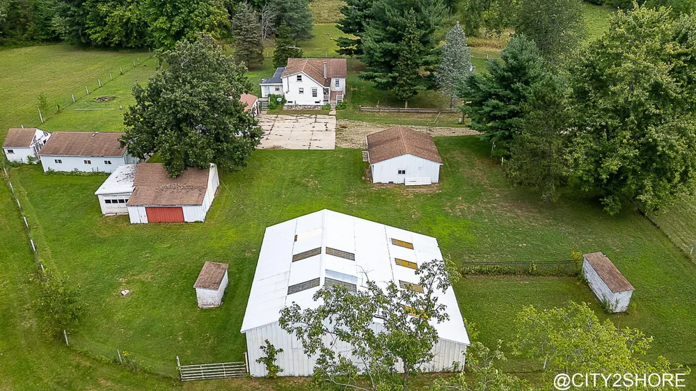 9905 52nd Ave Allendale, MI 49401