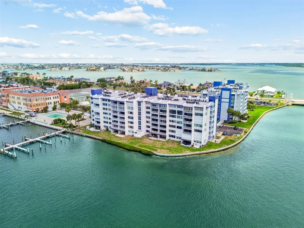 450 TREASURE ISLAND CAUSEWAY #106 Treasure Island, FL 33706
