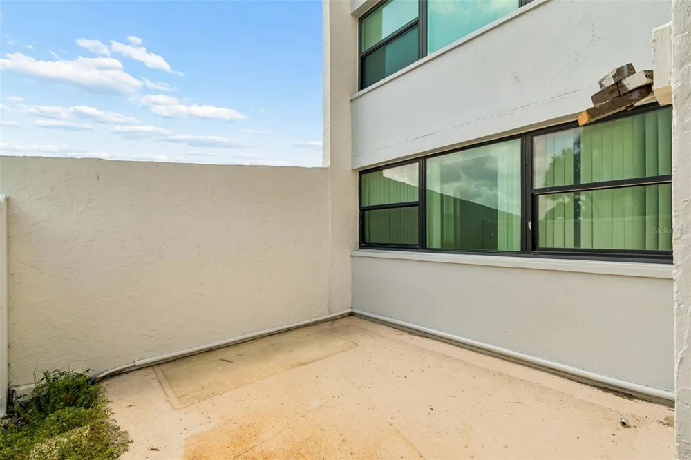 450 TREASURE ISLAND CAUSEWAY #106 Treasure Island, FL 33706