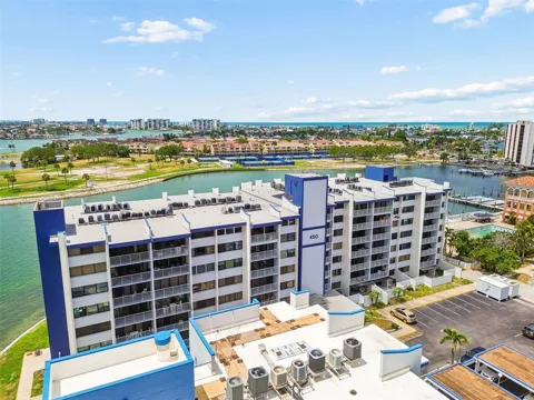 450 TREASURE ISLAND CAUSEWAY #106
