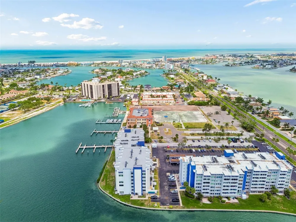 450 TREASURE ISLAND CAUSEWAY #106 Treasure Island, FL 33706