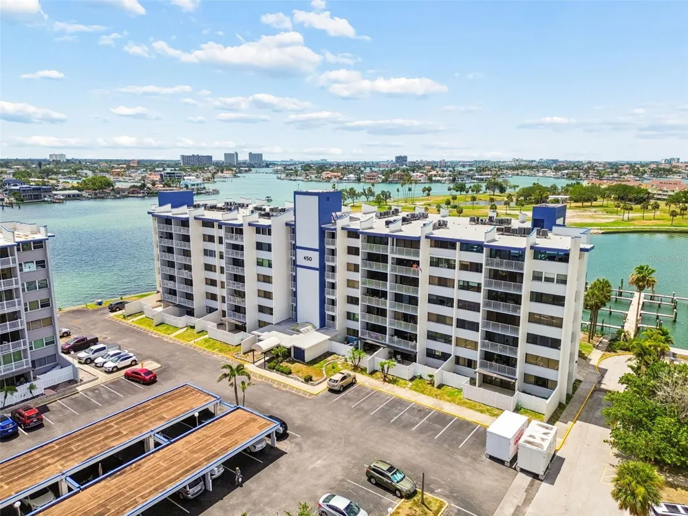 450 TREASURE ISLAND CAUSEWAY #106 Treasure Island, FL 33706