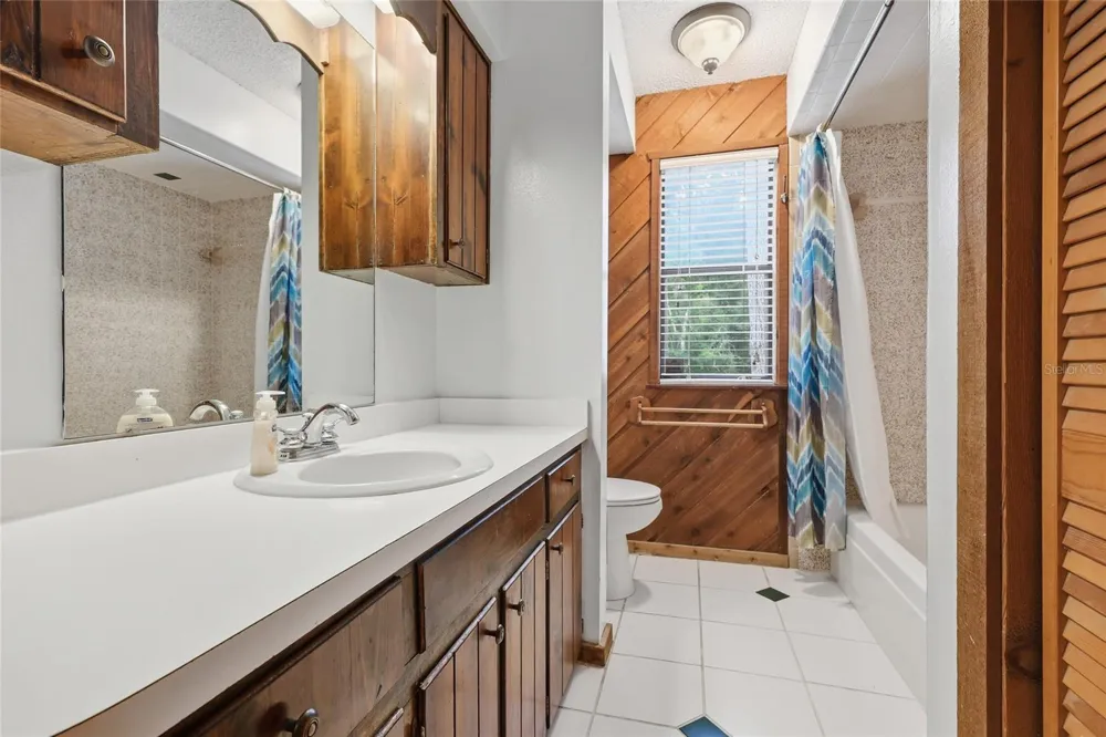 470 SW SANTA FE DRIVE Fort White, FL 32038