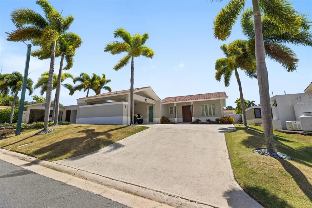 112 CAMINO DE LOS LOTOS Dorado, PR 00646