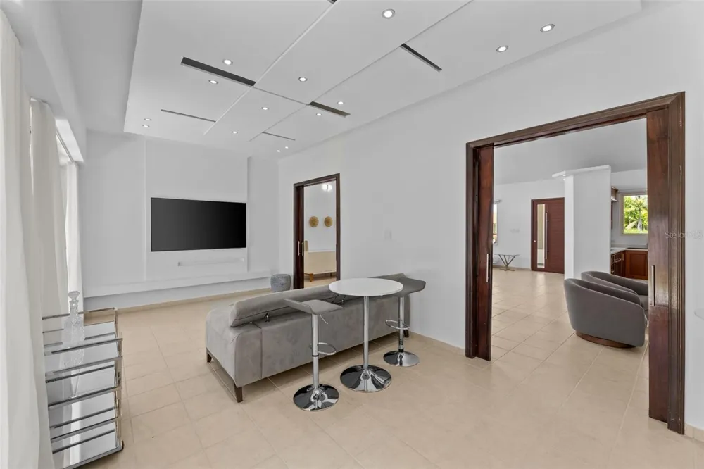 112 CAMINO DE LOS LOTOS Dorado, PR 00646