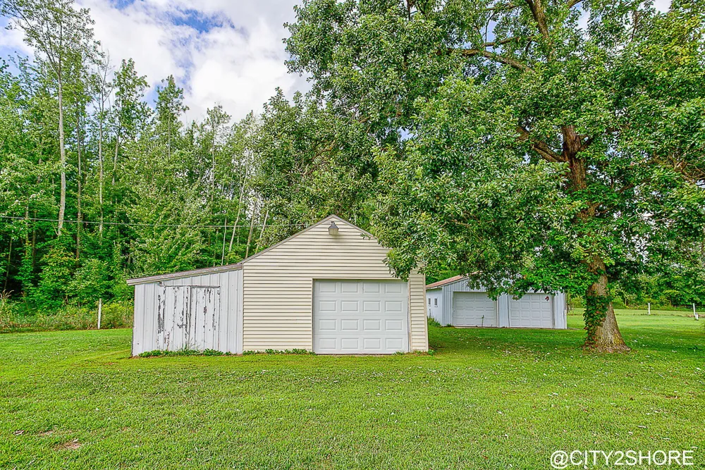9905 52nd Ave Allendale, MI 49401
