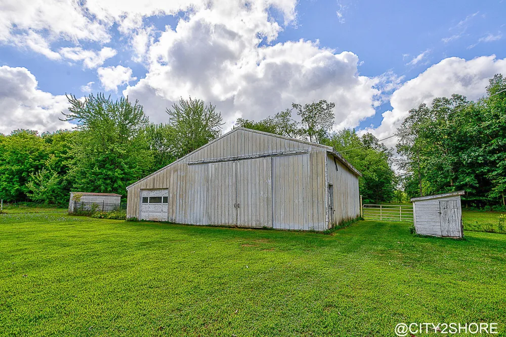 9905 52nd Ave Allendale, MI 49401