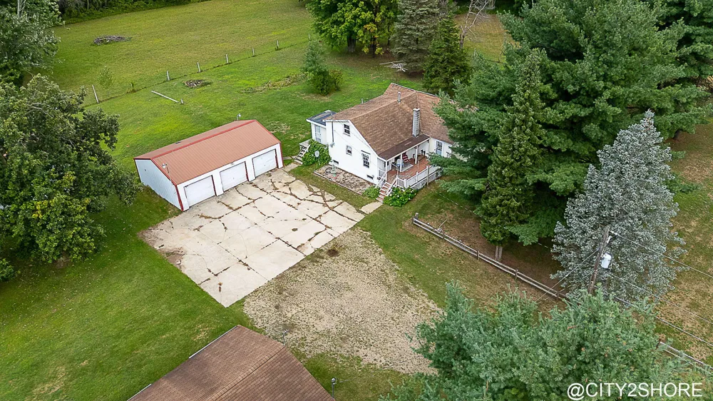 9905 52nd Ave Allendale, MI 49401