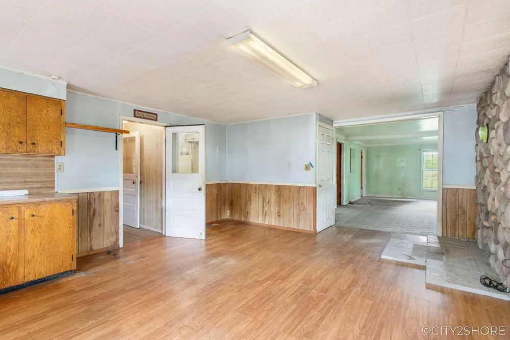 9905 52nd Ave Allendale, MI 49401