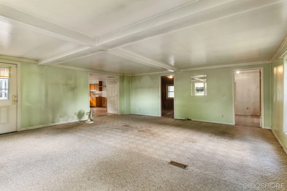 9905 52nd Ave Allendale, MI 49401