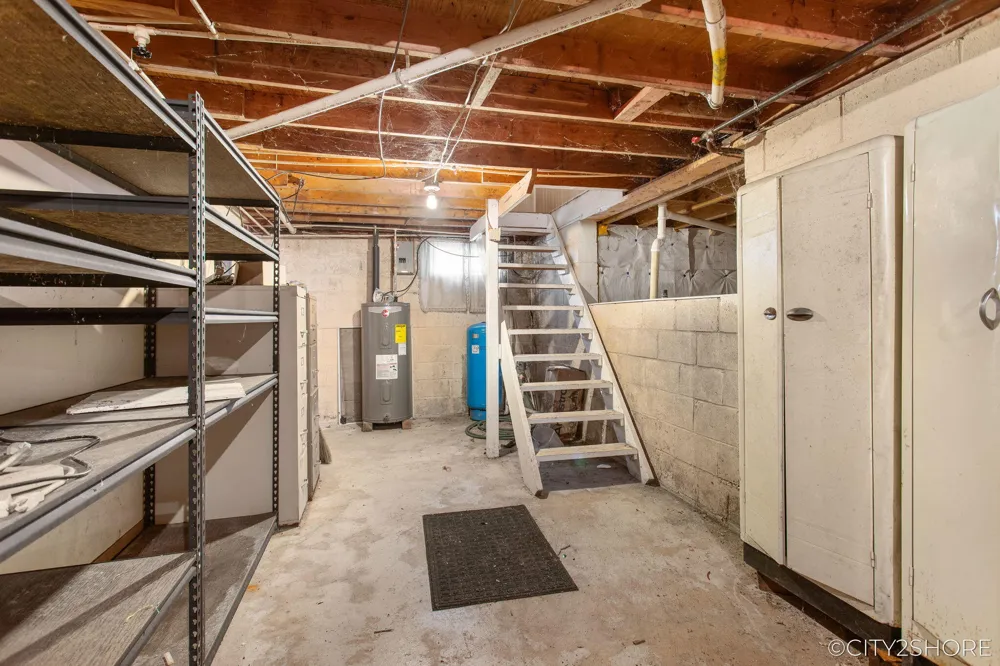 9905 52nd Ave Allendale, MI 49401