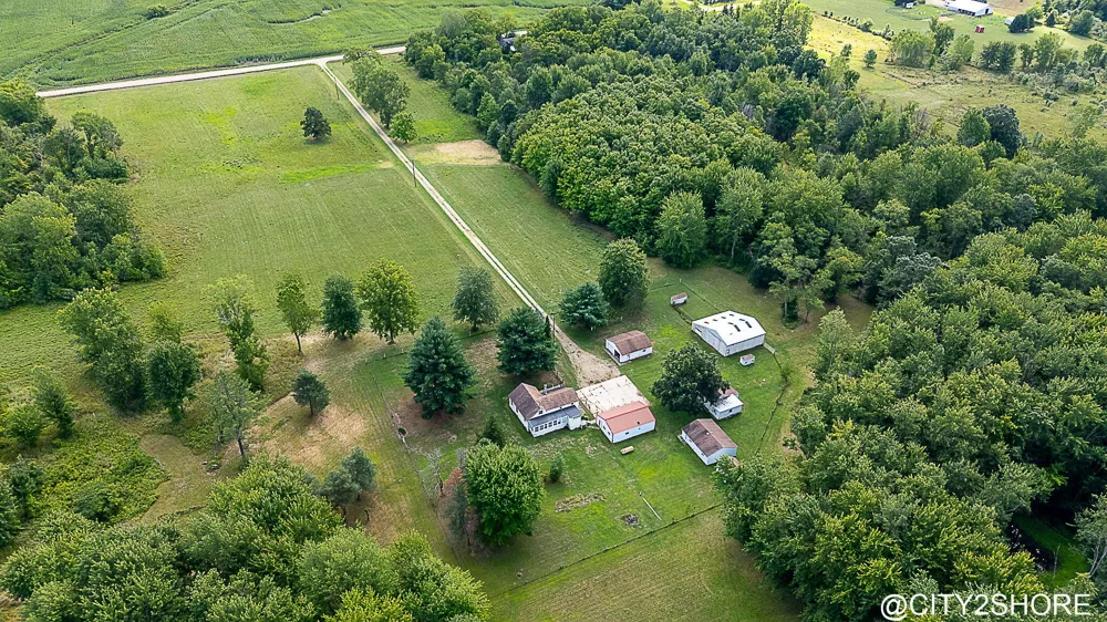 9905 52nd Ave Allendale, MI 49401