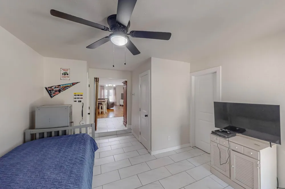 1011 Franklin Street Weatherford, TX 76086