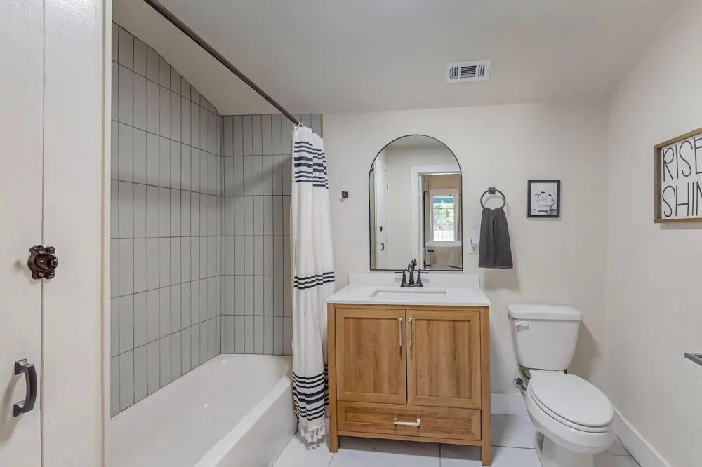 1011 Franklin Street Weatherford, TX 76086
