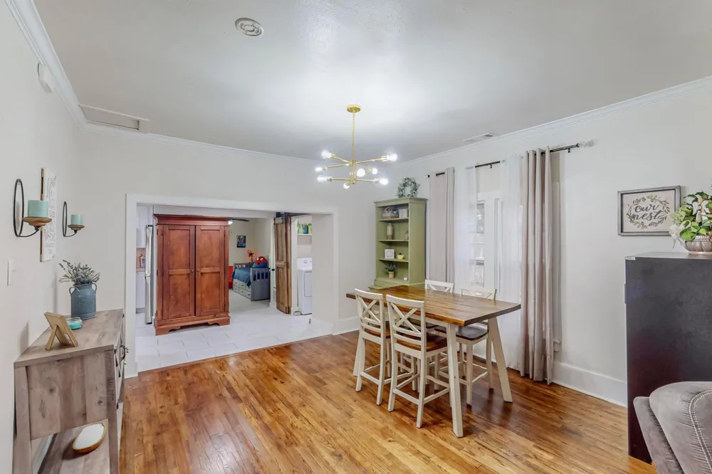 1011 Franklin Street Weatherford, TX 76086