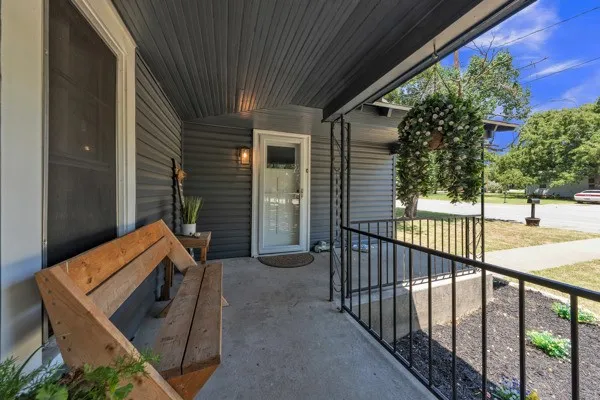 1011 Franklin Street Weatherford, TX 76086