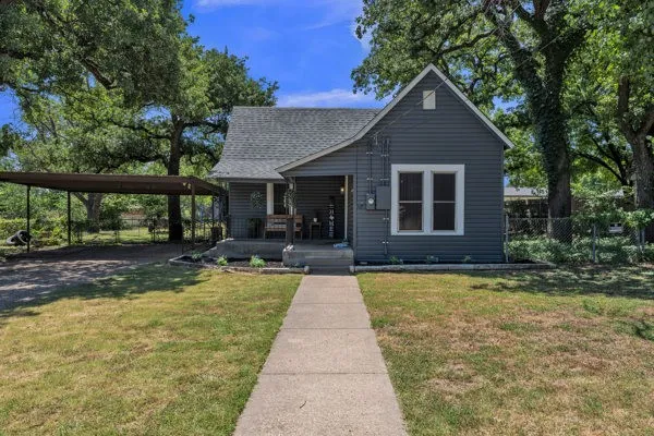 1011 Franklin Street Weatherford, TX 76086