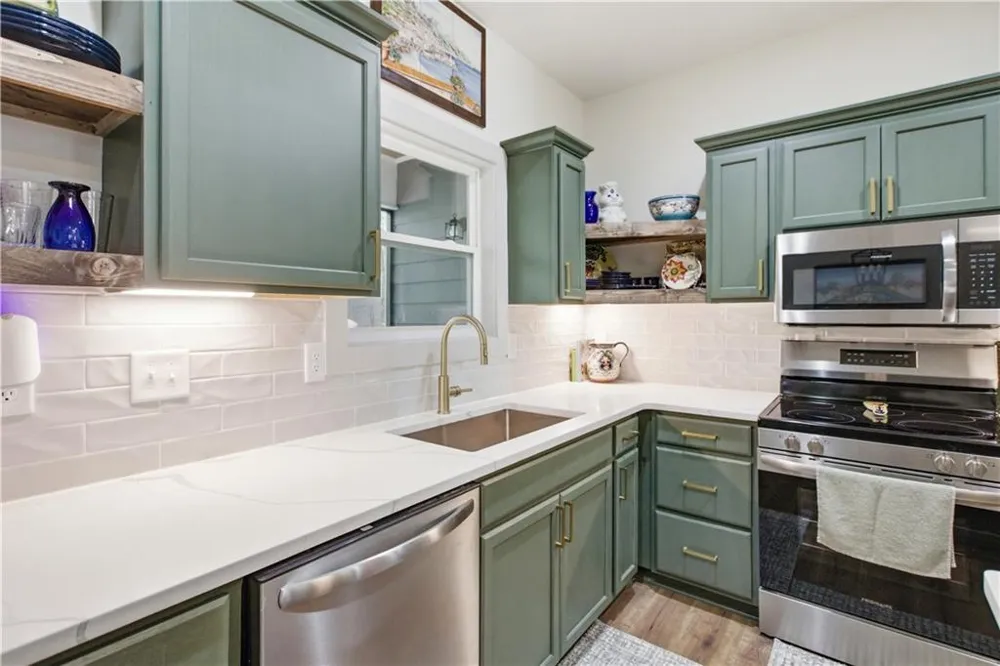 169 View Street Clarkesville, GA 30523