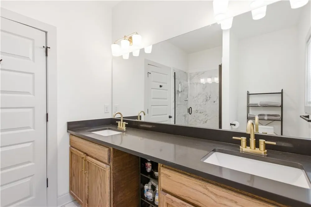 169 View Street Clarkesville, GA 30523