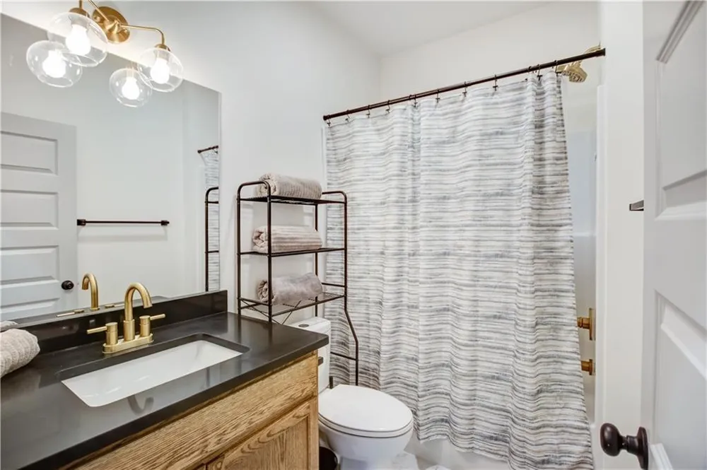 169 View Street Clarkesville, GA 30523