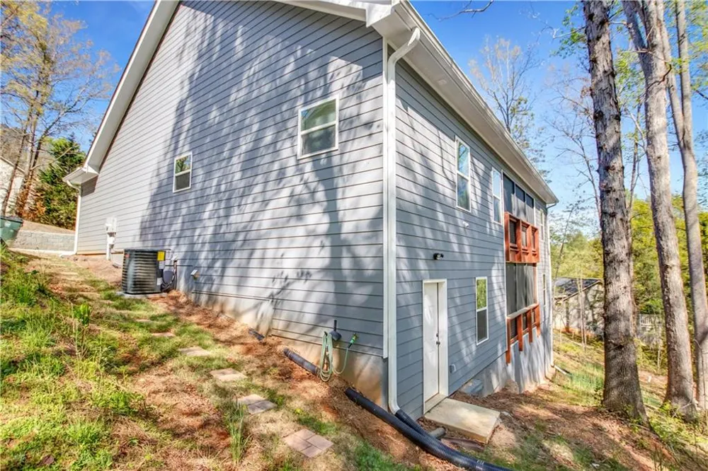 169 View Street Clarkesville, GA 30523