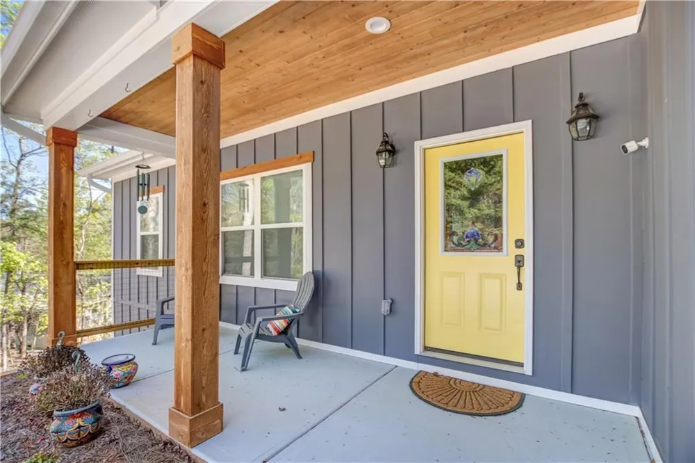 169 View Street Clarkesville, GA 30523