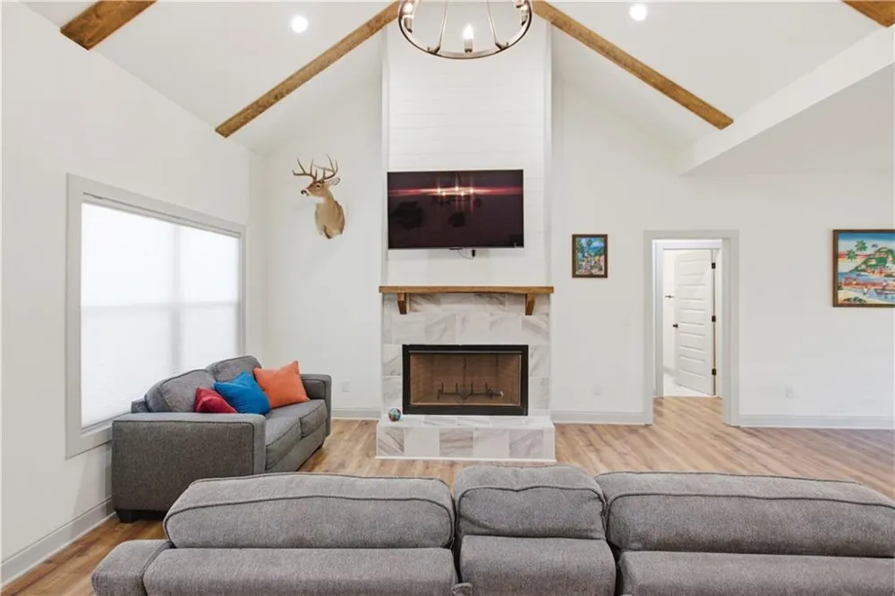 169 View Street Clarkesville, GA 30523