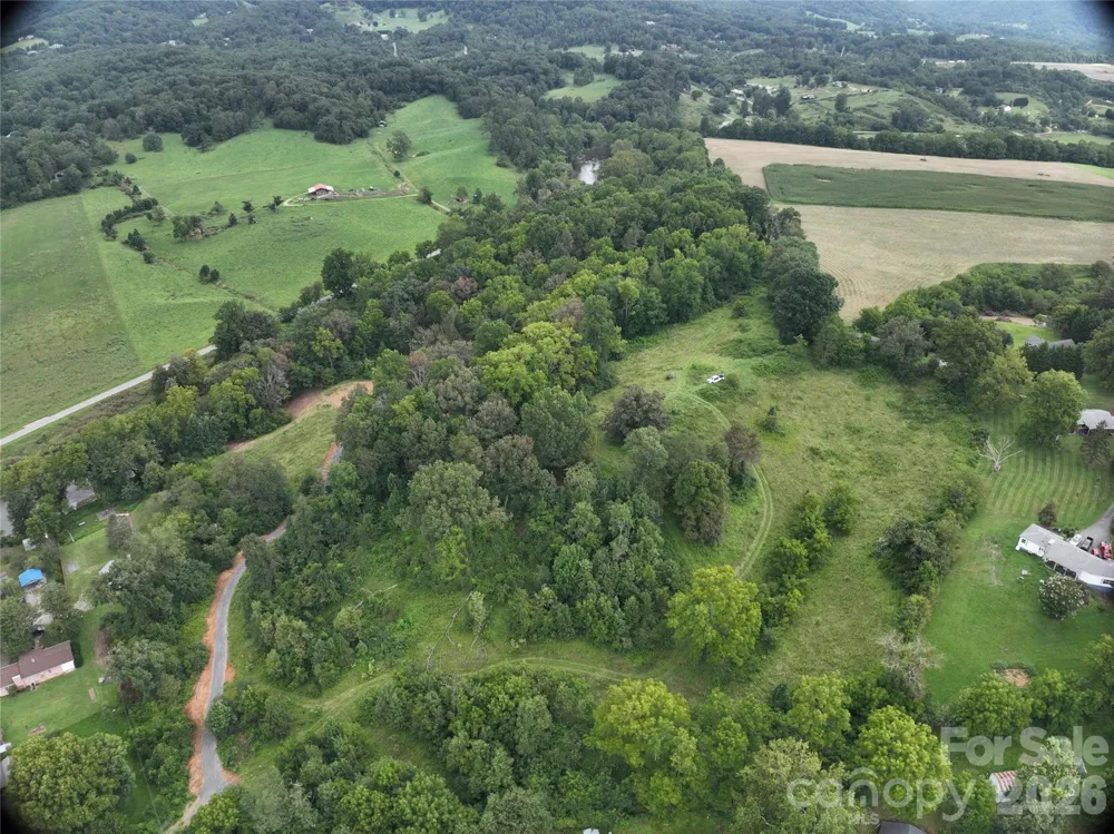 37 Amber Lane Clyde, NC 28721