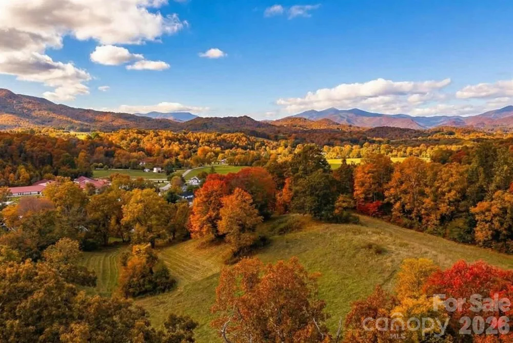 37 Amber Lane Clyde, NC 28721