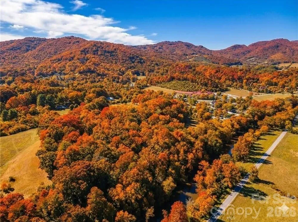 37 Amber Lane Clyde, NC 28721