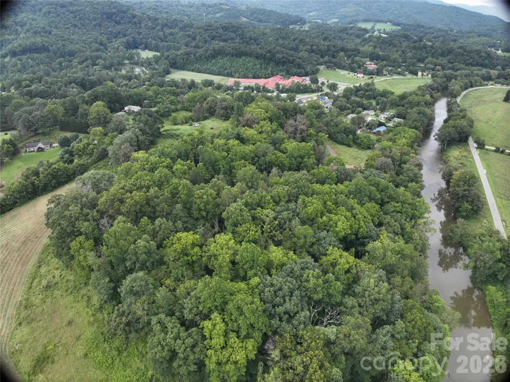 37 Amber Lane Clyde, NC 28721