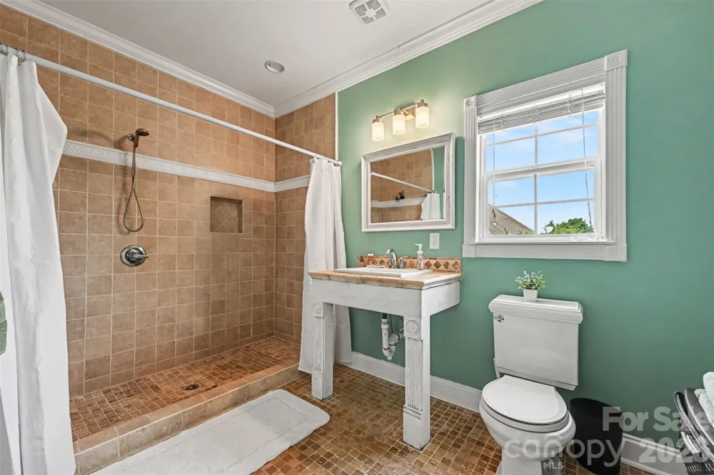 2442 Smith Cove Road Denver, NC 28037