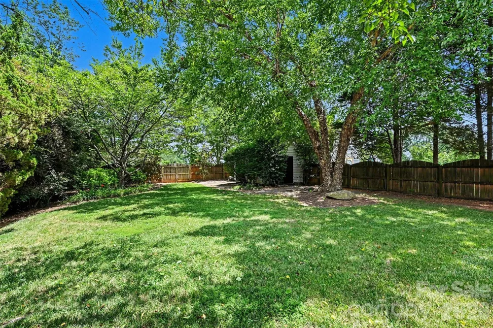 2442 Smith Cove Road Denver, NC 28037