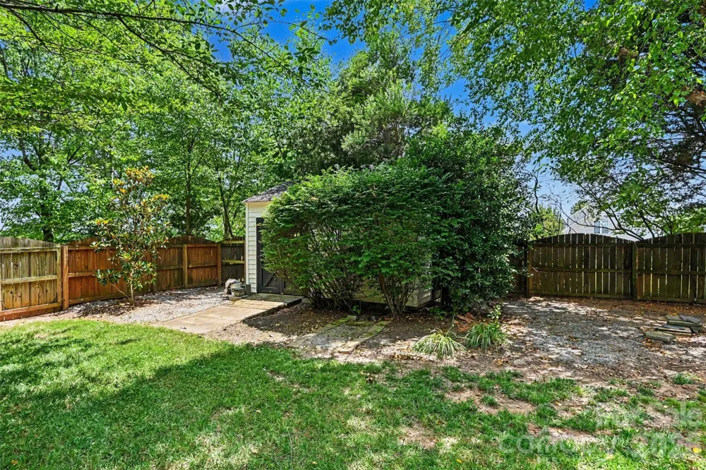 2442 Smith Cove Road Denver, NC 28037