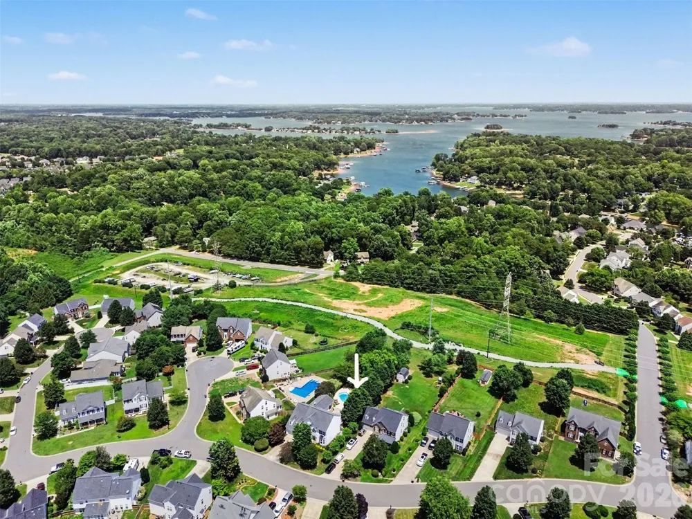 2442 Smith Cove Road Denver, NC 28037