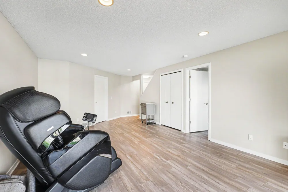 1410 E Harbour Towne Circle ## 12 Muskegon City, MI 49441